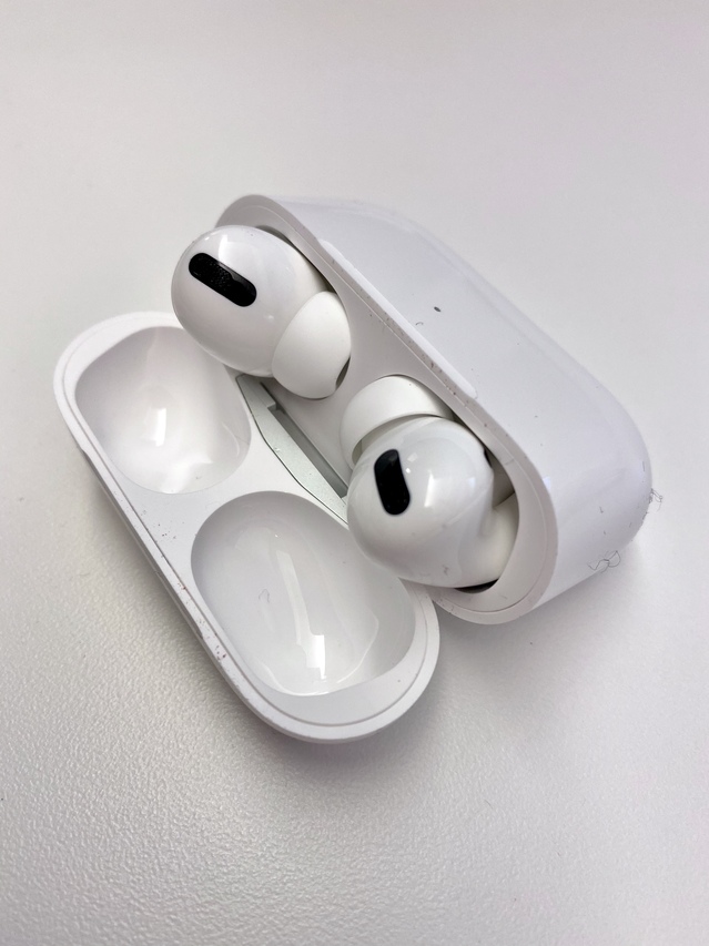 Apple AirPod Pros in Charging Case